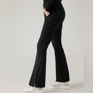 NWT Athleta Stellar Flare Trouser size 0.